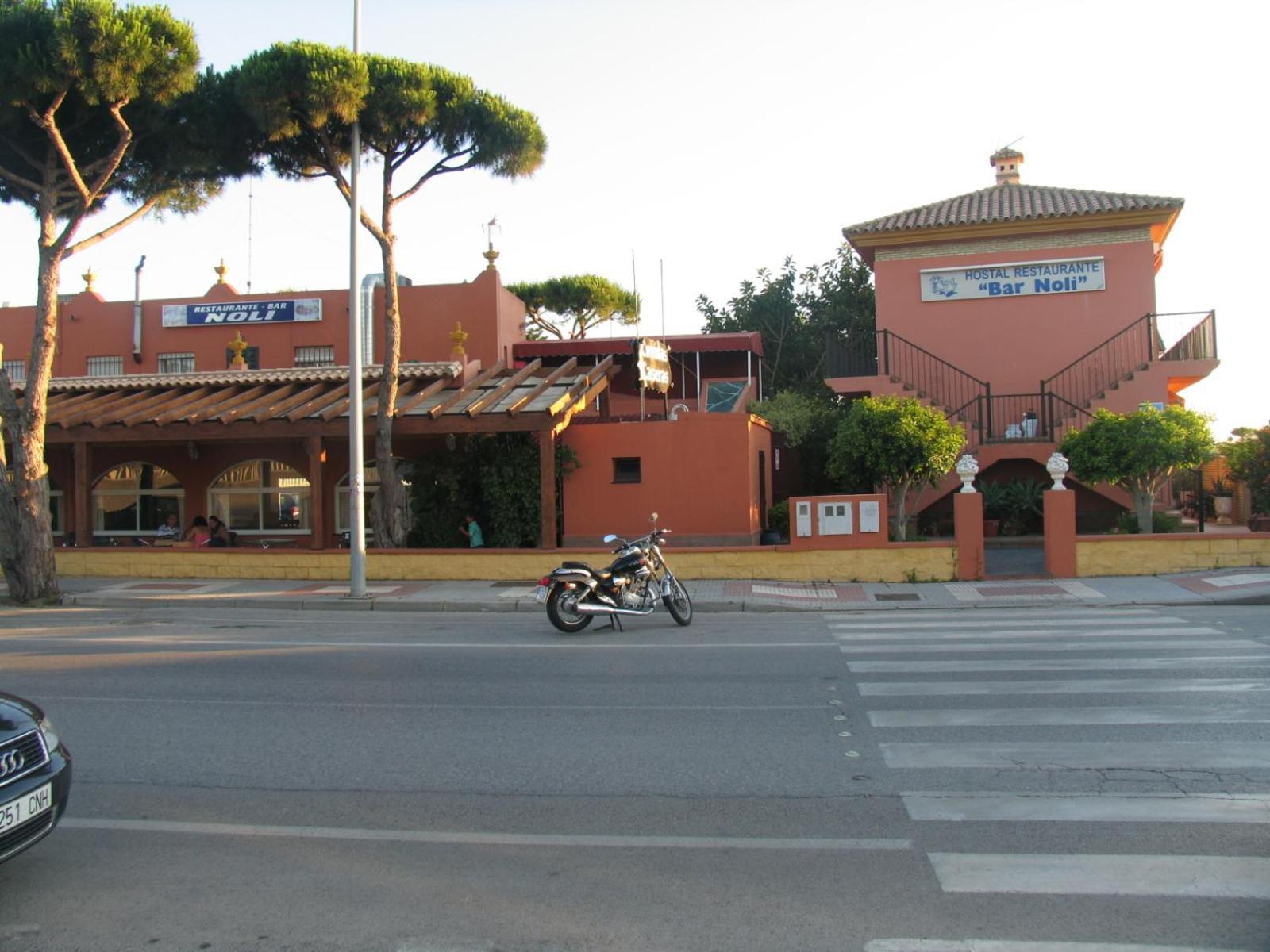 Hostal Noli Chiclana de la Frontera Exteriér fotografie